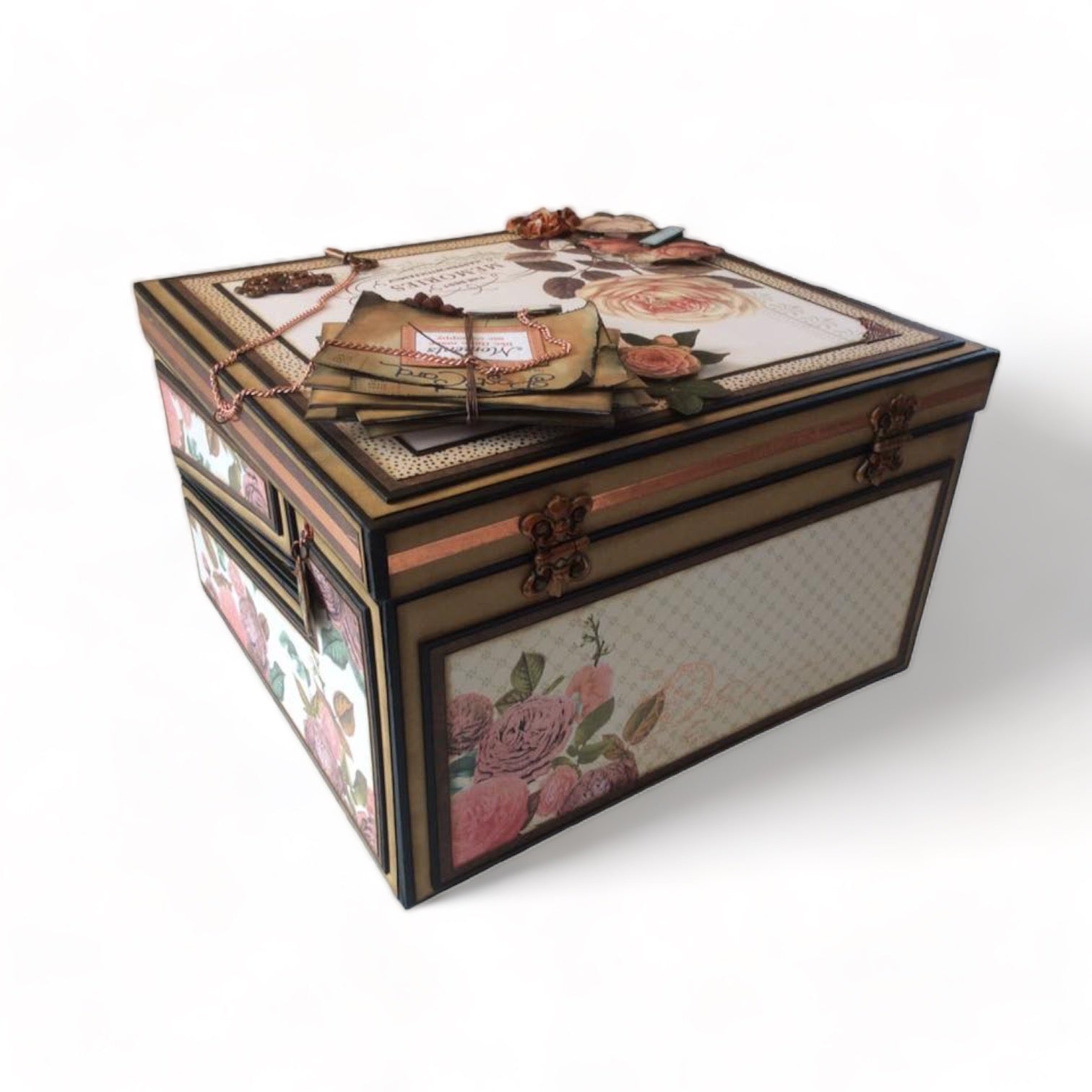 The Memory Box – Paper Phenomenon